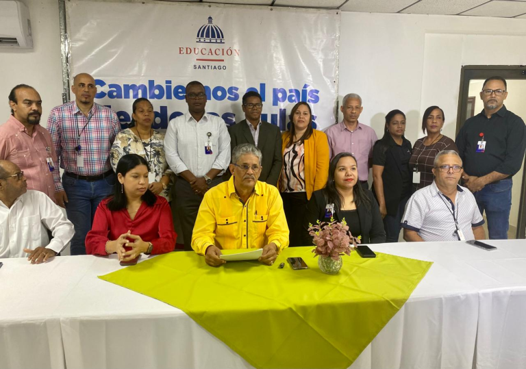 Regional Educación 08 hace un llamado a la concordia, pide a la ADP permitir que los niños concluyan su año escolar