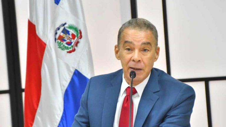 Muere el cantautor dominicano Cheo Zorrilla