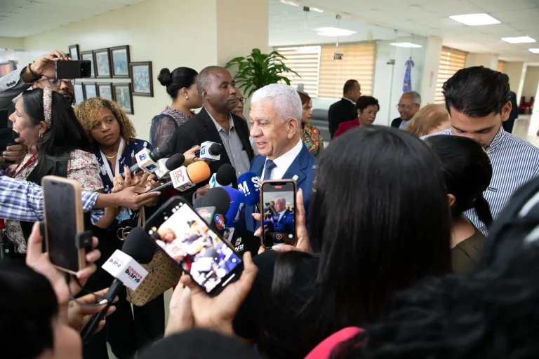Pte del Senado rechaza campaña electoral a destiempo