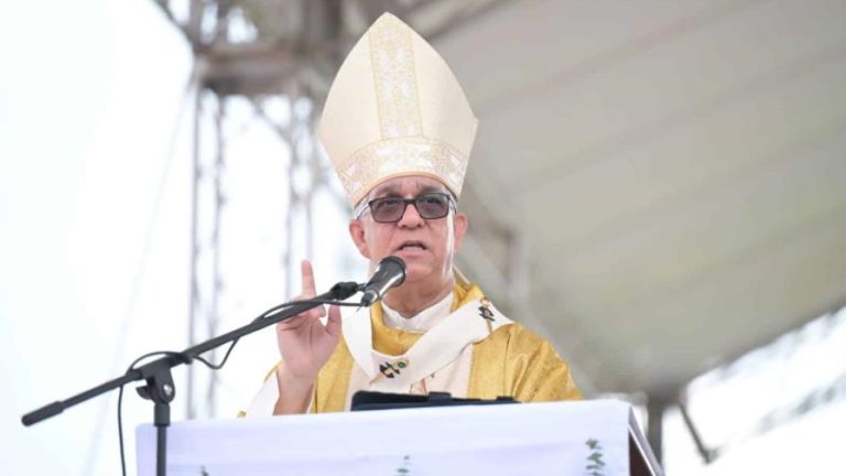 Durante misa de Corpus Christi Arzobispo de Santiago clama por la paz entre Irán e Israel