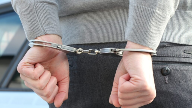 Atrapan a “El Viejo” en flagrante delito