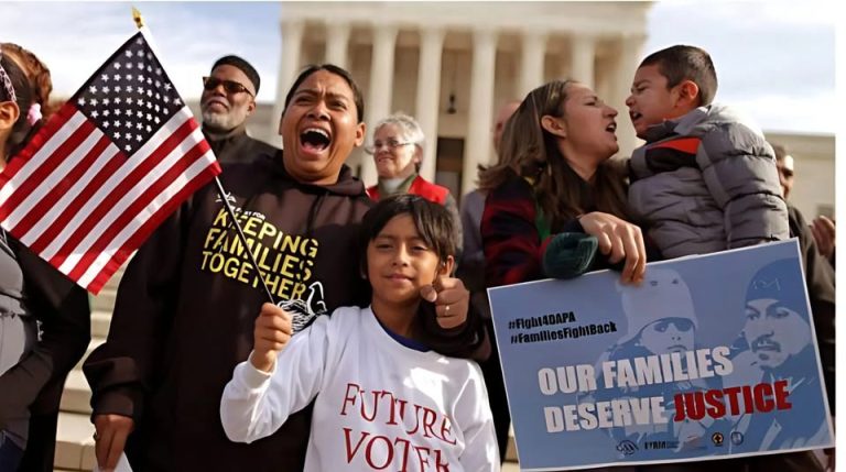 En Estados Unidos hijos de inmigrantes temen perder a sus madres