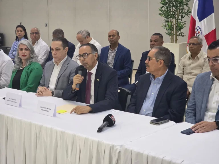 Comerciantes e industriales de Santiago rechazan modificacion al Codigo de Trabajo