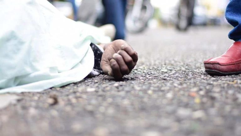 Por un pasajero mototaxista mata a otro a palos en La Altagracia