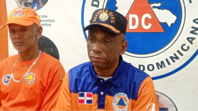 Defensa Civil busca hombre desaparecido en aguas del rio Yaque del Norte