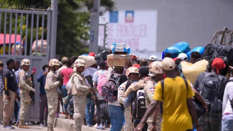 Comerciantes haitianos amenazan con cerrar frontera en Dajabón