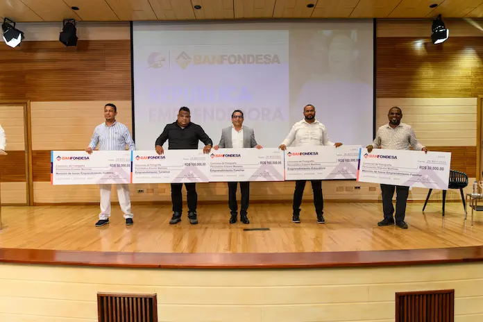 El SNTP y BANFONDESA reconocen el talento fotográfico