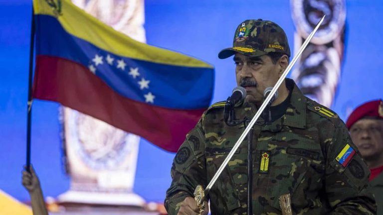 Nicolás Maduro confirma que habló con Donald Trump