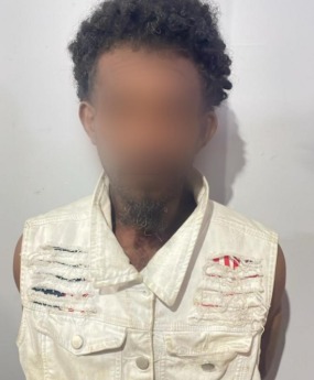 Policía  frustra robo en establecimiento comercial, arresta autor y ocupa varias herramientas