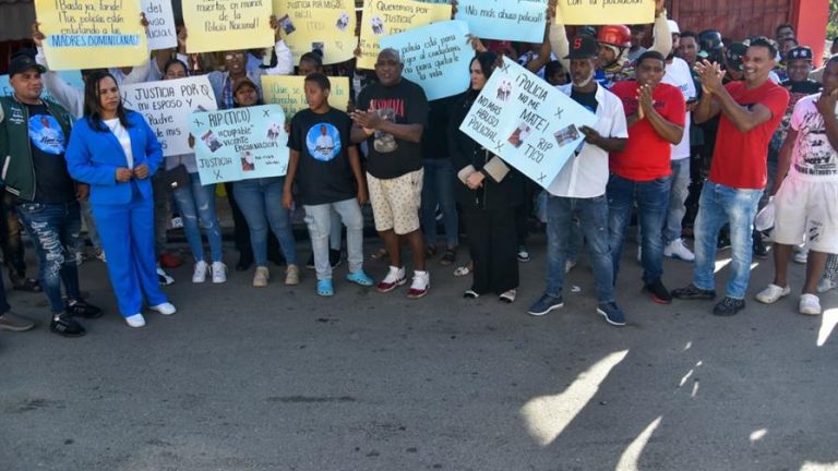 Realizan manifestacion exigiendo justicia por muerte de joven