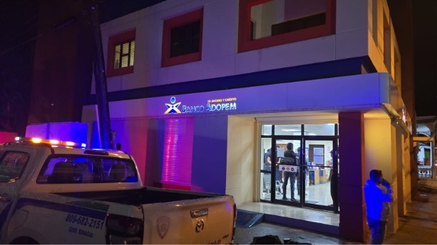 Policía  investiga intento de robo en sucursal bancaria