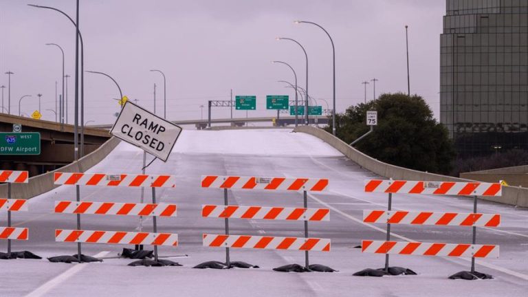 Mega tormenta invernal causa al menos 21 muertes en EE. UU.