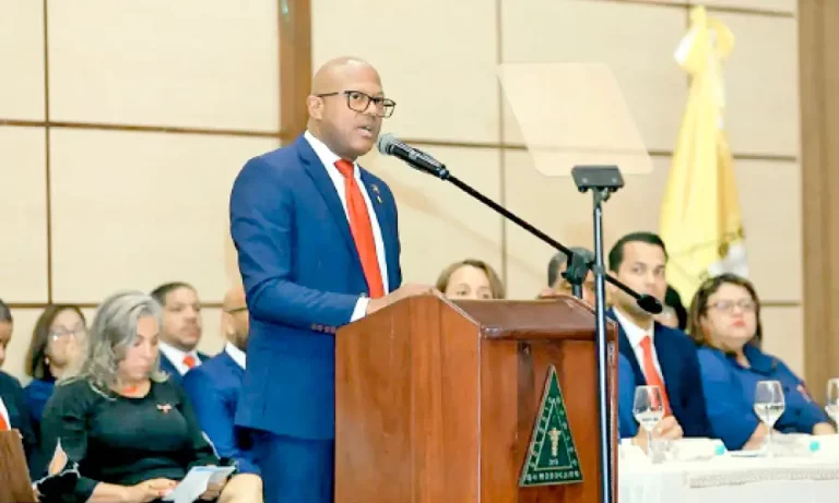 95% de los médicos recibieron en esta semana un aumento salarial