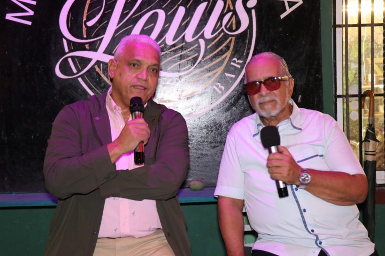 AFIRMA SÓLO MEDIANTE LA CONFORMACIÓN DE UN FRENTE OPOSITOR SALDRÁ PRM DEL PODER