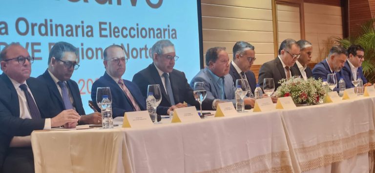 Juramentan nueva directiva de ANADIVE