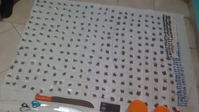 PN y DNCD intervienen sectores conflictivos e incautan drogas y armas blancas