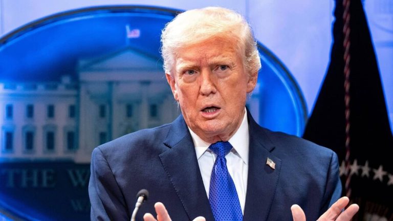 Entra en vigor el nuevo arancel global del 15 % impuesto por el pte Trump