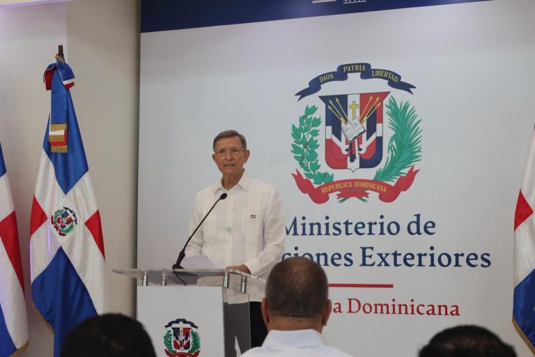 Gobierno dispone que los ingresos de los consulados dominicanos pasen al Estado