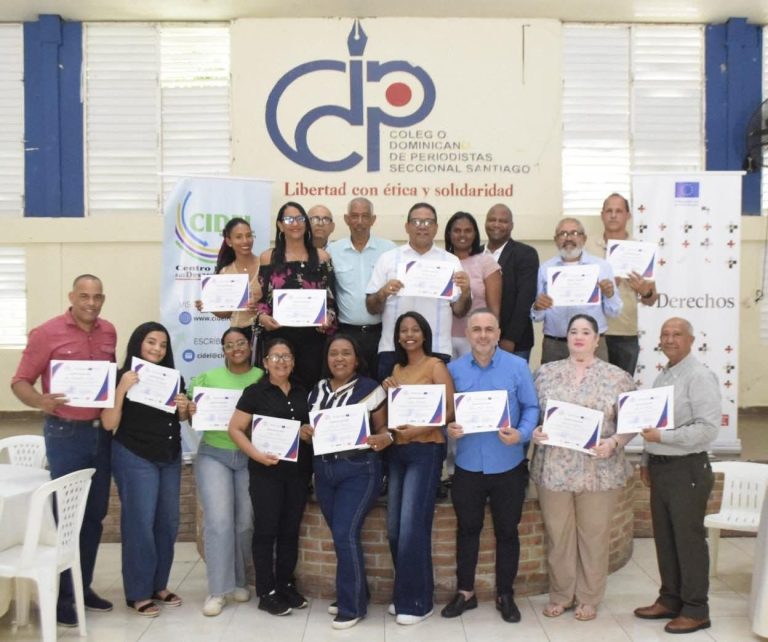 Periodistas de Santiago concluyen con exito curso  “Cambio Climático y Nuevas Narrativas Periodísticas”