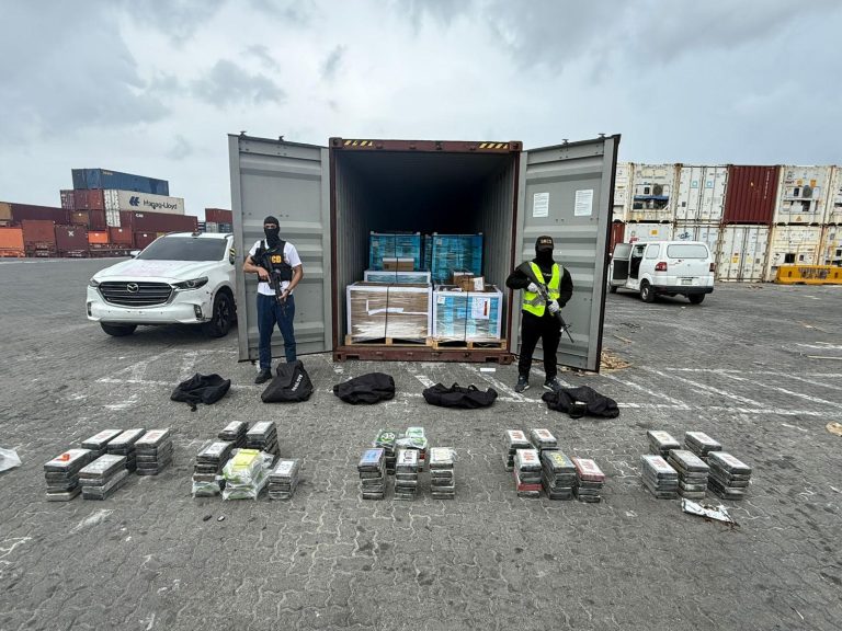DNCD incauta 120 paquetes de cocaína camuflados en equipos médicos en Punta Caucedo